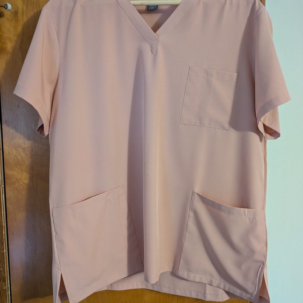 Pink Scrub Set with Pockets - Picture 5 of 13